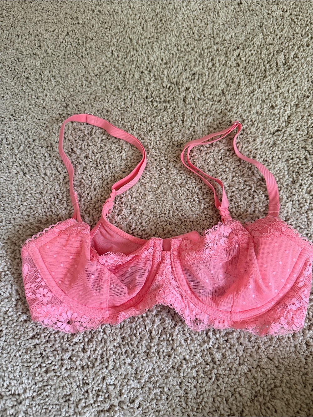Victoria's Secret Coral Pink Lace Underwire Bra